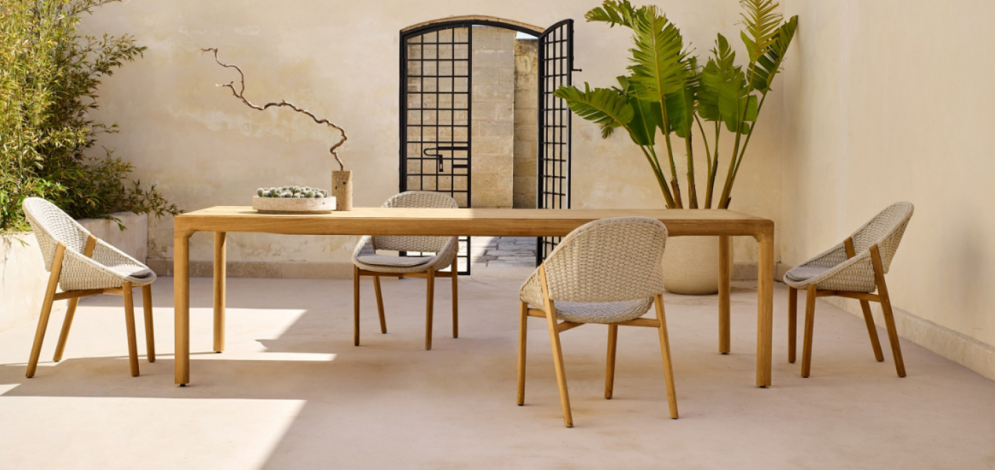 Elio-armchairs-in-linen-Illum-teak-dining-table.jpg