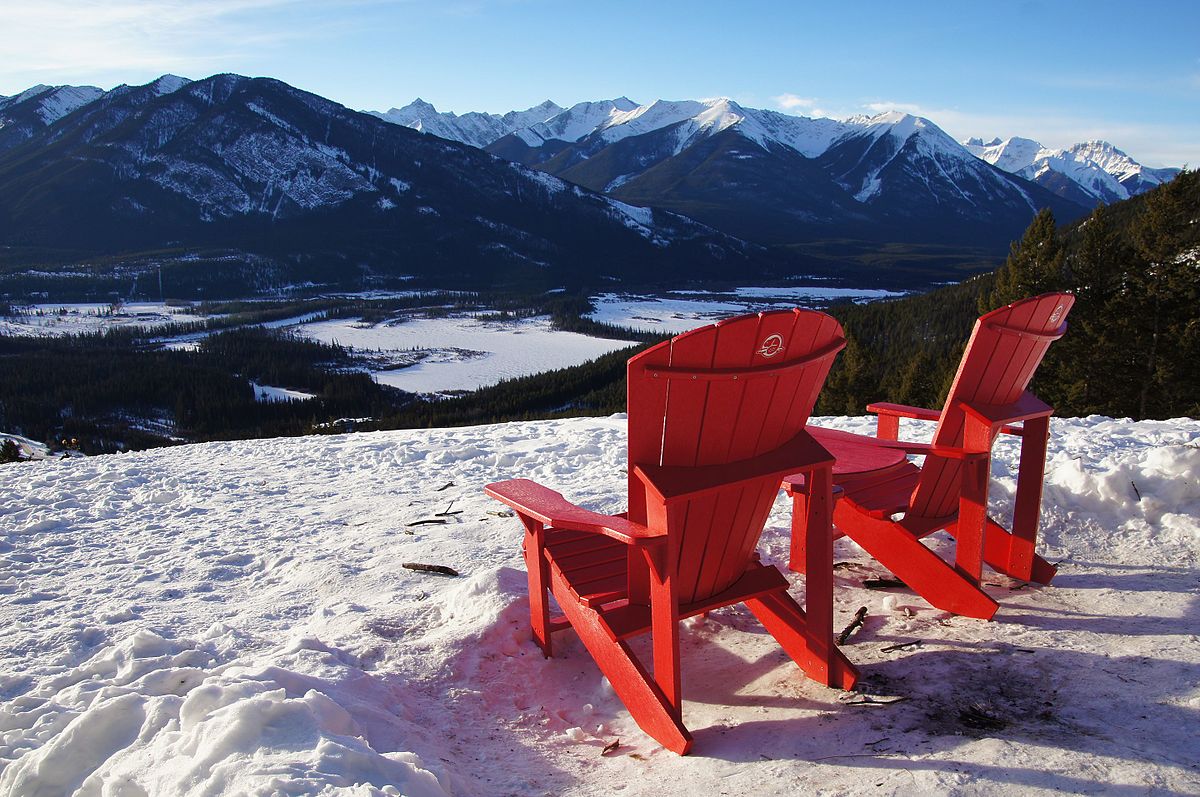 Adirondack_chair,_Banff,_Alberta,_Canada.jpg